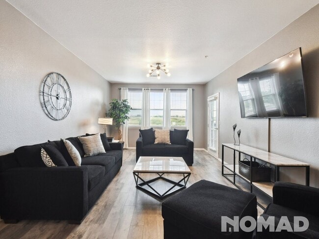 Foto del edificio - 15460 Canyon Gulch Ln