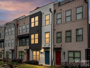 Building Photo - 2024 Terwilliger Trl