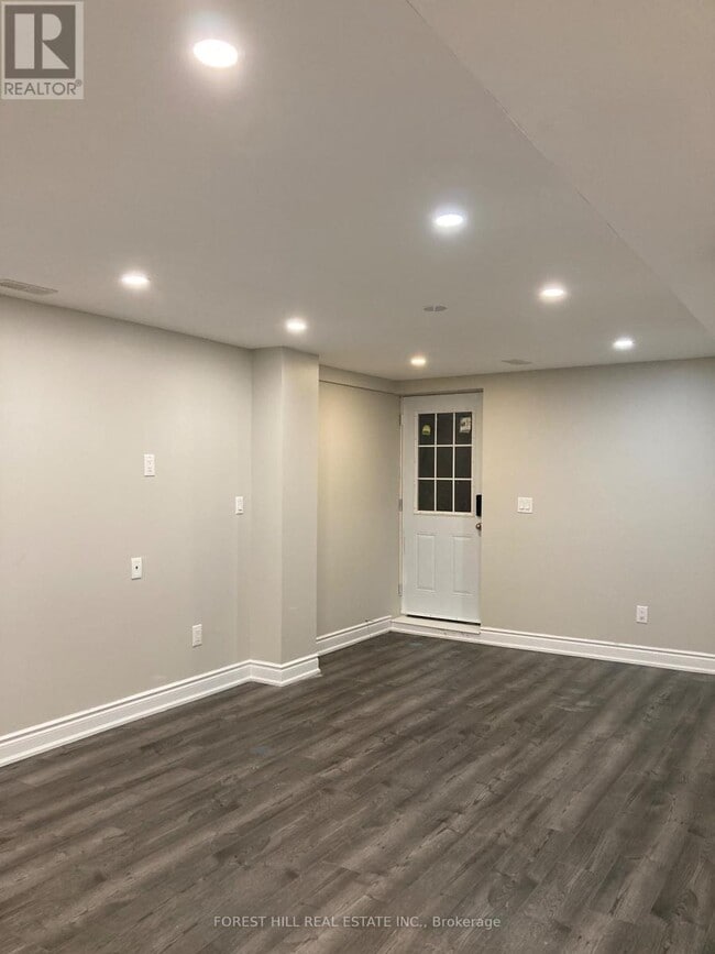 Building Photo - 51 Nasmith St