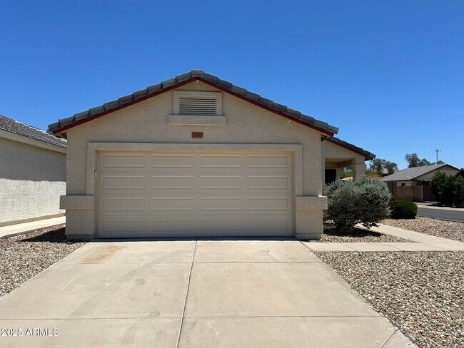 Foto del edificio - 21617 N 30th Ave