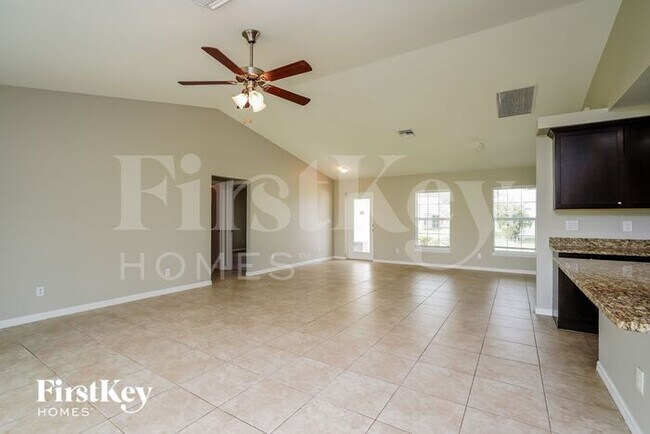 Foto del edificio - 1307 NW 15th Terrace