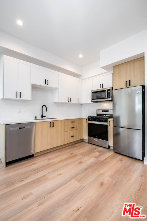 Foto del edificio - 11241 Morrison St