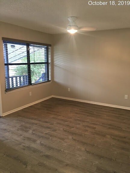 Building Photo - 2 Bedroom 1 Bath Condo in Orlando for RENT!