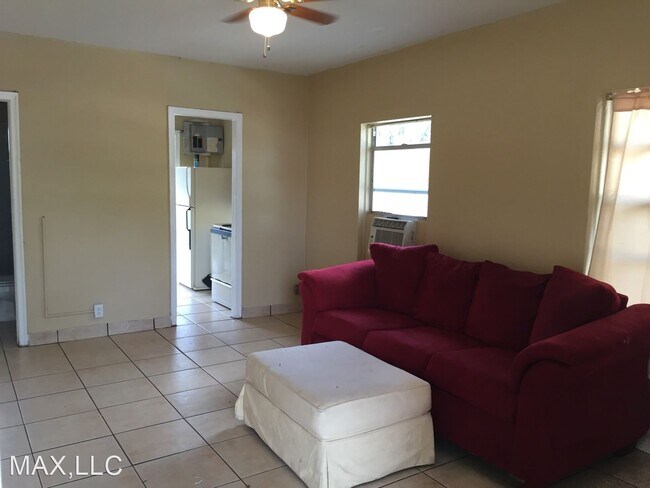 Building Photo - 2 br, 1 bath House - 1208 NW 4 ST