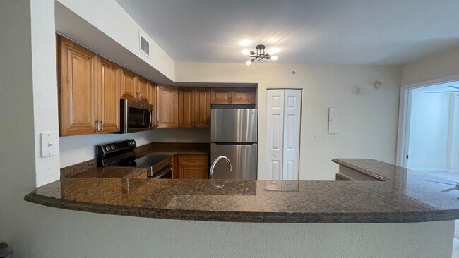Building Photo - 1801 N Flagler Dr