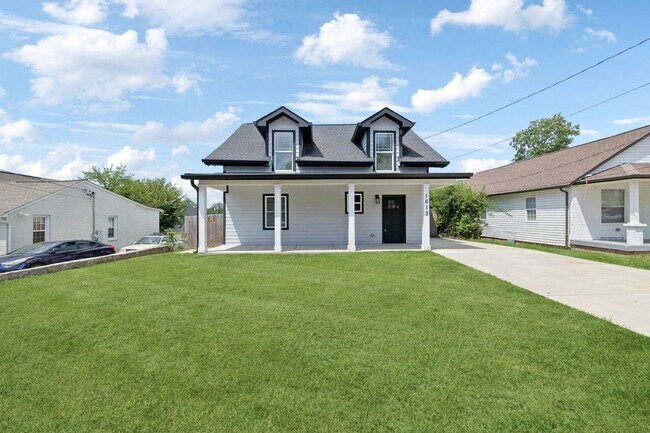 Foto del edificio - Beautifully Remodeled Home Just Minutes From Downtown Nashville