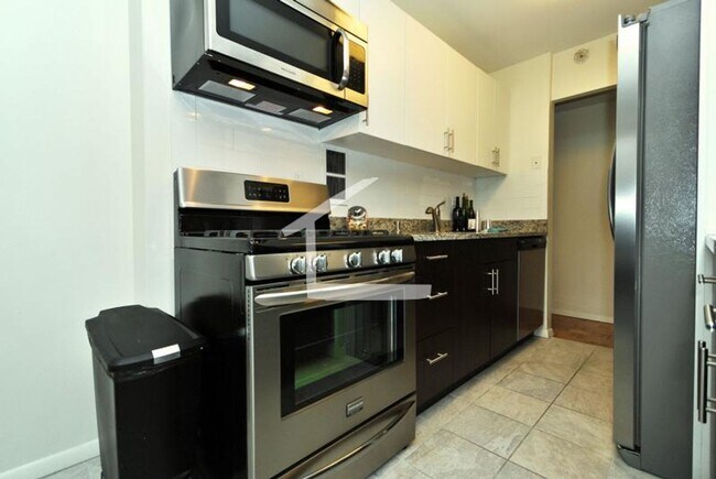 Building Photo - Coolidge Corner 2 Bed