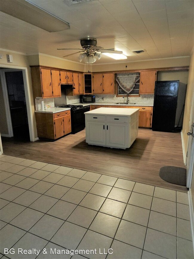 Building Photo - 2 br, 1 bath House - 741 Wild Cherry Ln