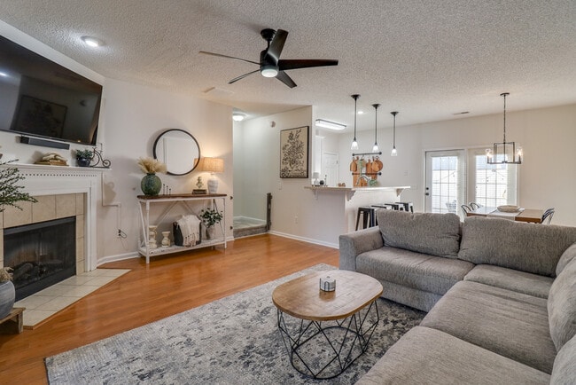 Building Photo - 1135 Canyon Oak Loop