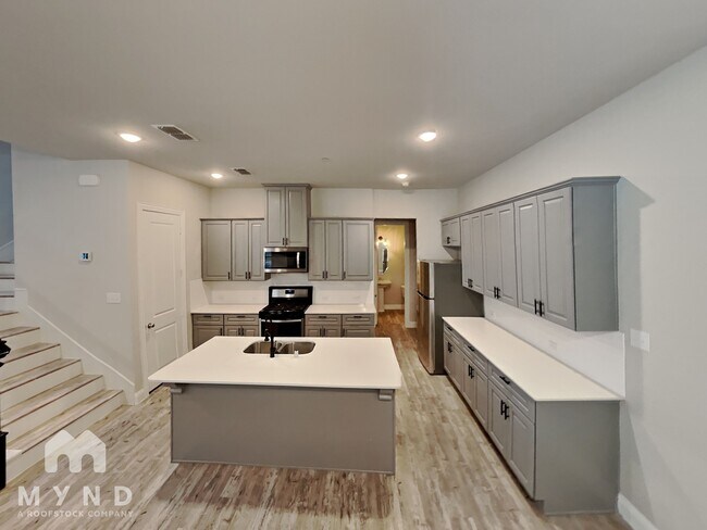 Foto del edificio - 6288 Rilla St