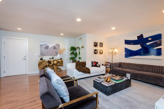 Foto del edificio - 1620 Malcolm Ave