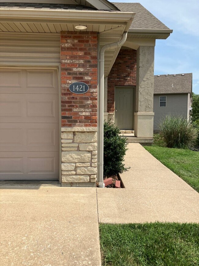 Rolling Rock 1401 Rolling Rock Dr Columbia, MO Apartments for Rent