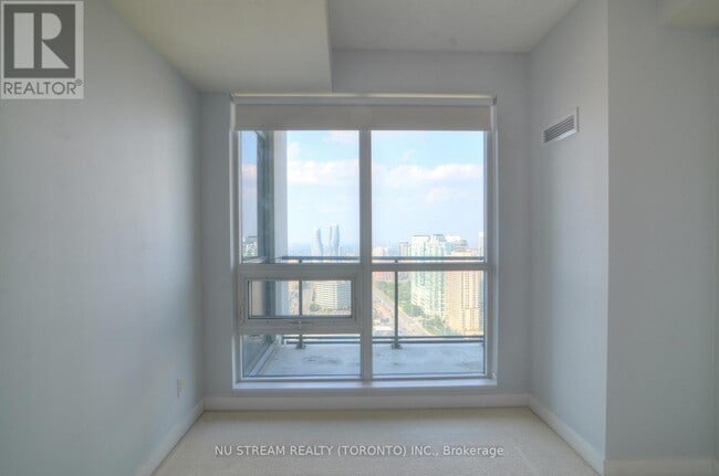 Building Photo - 510 Curran Place