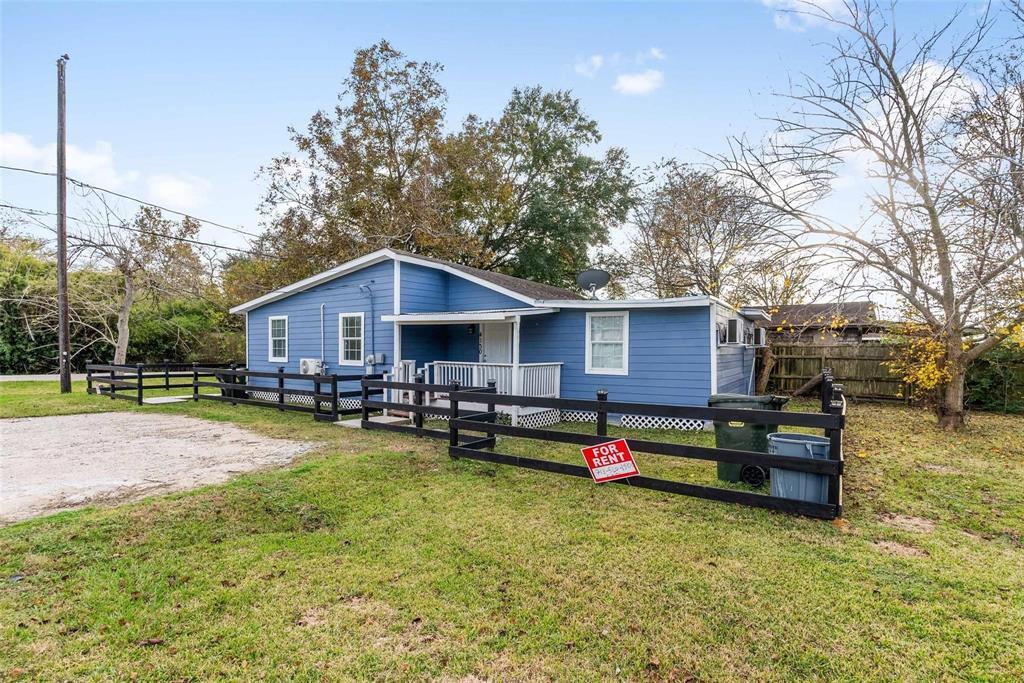 4126 Paladino St Unit 4130, Bacliff, TX 77518 Room for Rent in