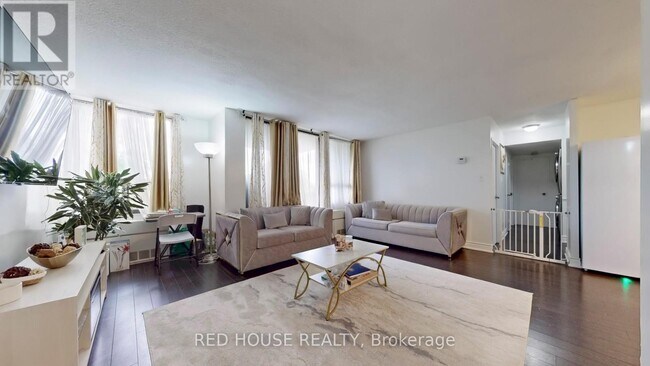 Building Photo - 50-450 Mississauga Vly Blvd