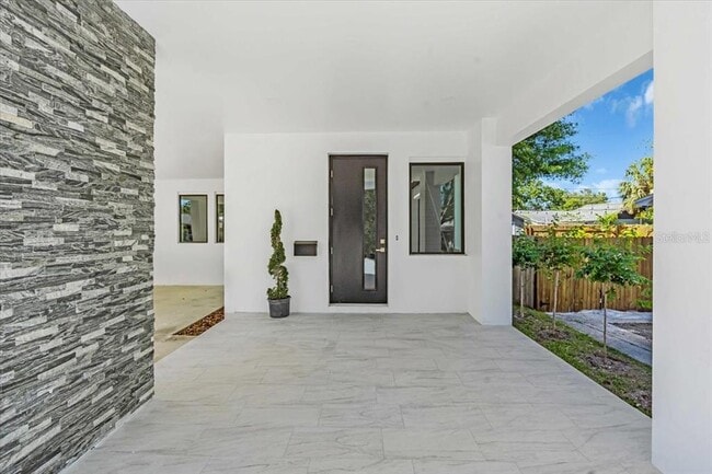 Foto del edificio - 3175 10th Ave N