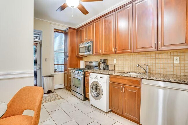 Foto del edificio - 608 Madison St