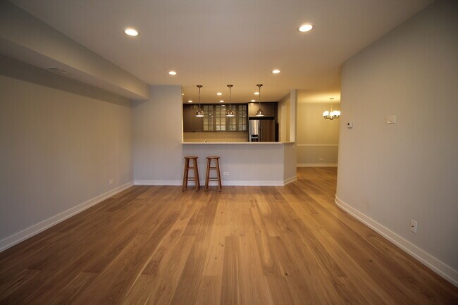 Building Photo - 1430 Sandstone Dr