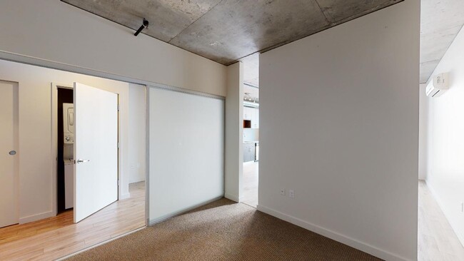 Interior Photo - Griffis Seattle Waterfront