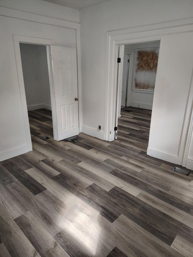 Building Photo - 80 Angle St