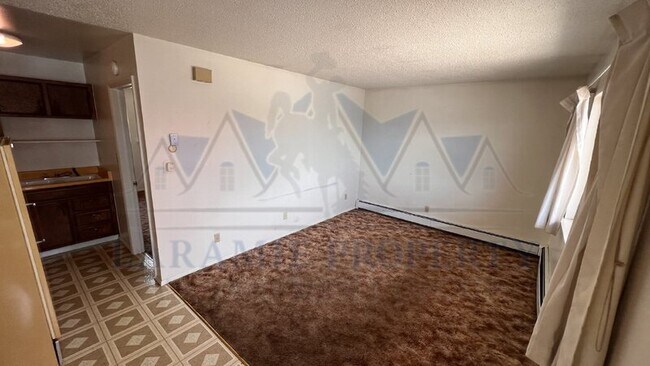 Foto del edificio - 702 Downey St