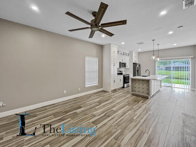 Foto del edificio - 11272 Moonshine Creek Cir