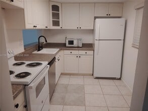 Building Photo - 8420 SW 133rd Avenue Rd