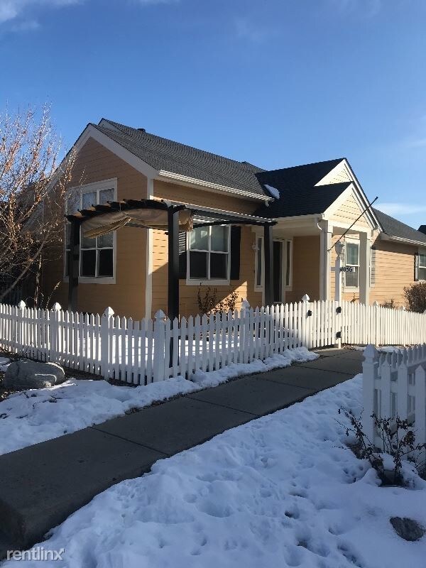 Primary Photo - 2 br, 2 bath Townhome - 4056 Plum Creek Dr