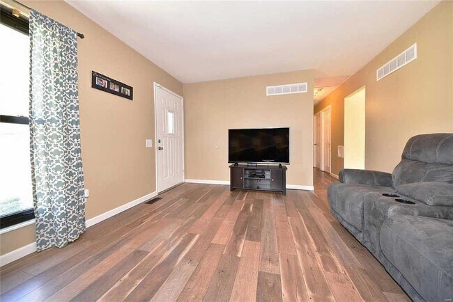 Foto del edificio - 3049 Orton St