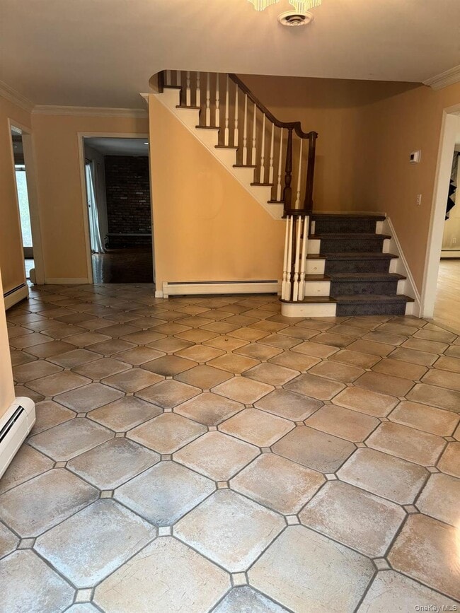 Building Photo - 24 Beaumont Dr