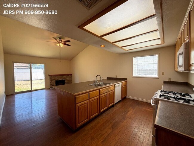 Foto del edificio - 13383 Netzley Pl