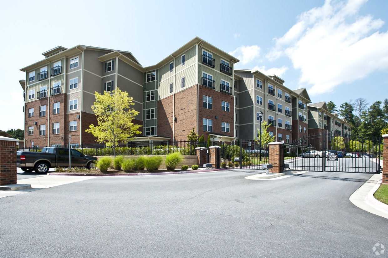 Building Photo - Hearthside Towne Lake