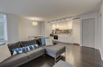 Building Photo - 755 Beatty St