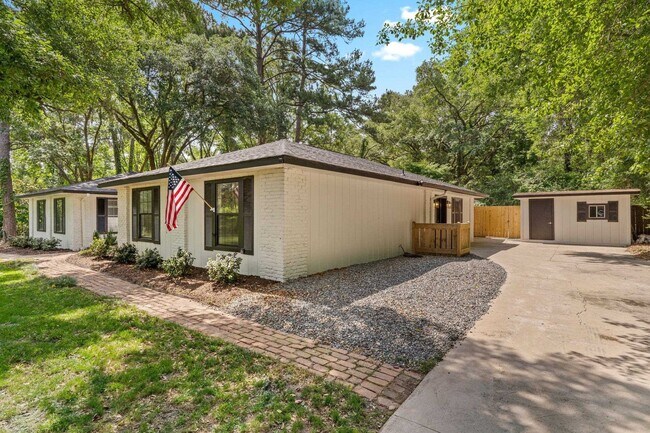 Foto del edificio - 3333 Meadow Hill Rd
