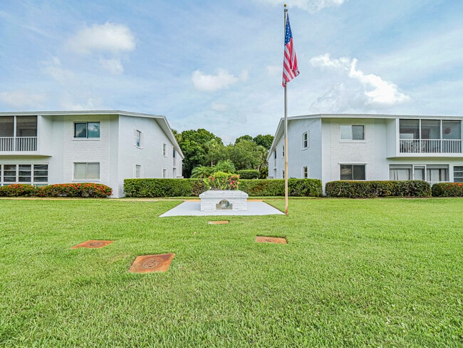 Photo - 600 Royal Palm Blvd Apartment
