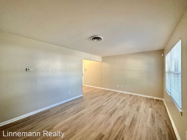 Foto del edificio - 3 br, 1 bath House - 707 W Lincoln Avenue