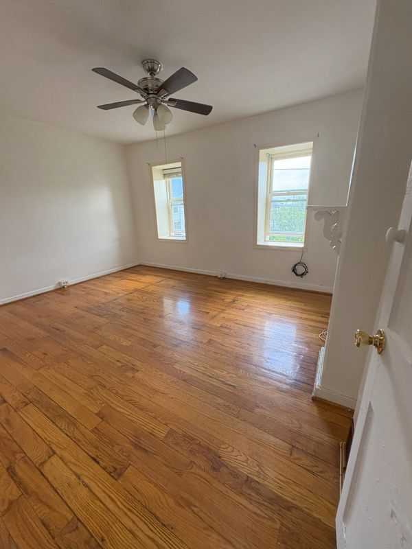 Building Photo - 53 E Wood St