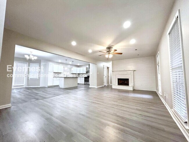 Foto del edificio - 204 Battle Dr