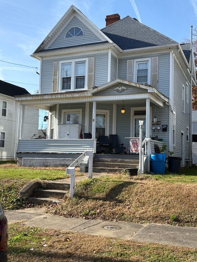 Foto principal - 1605 Oak St