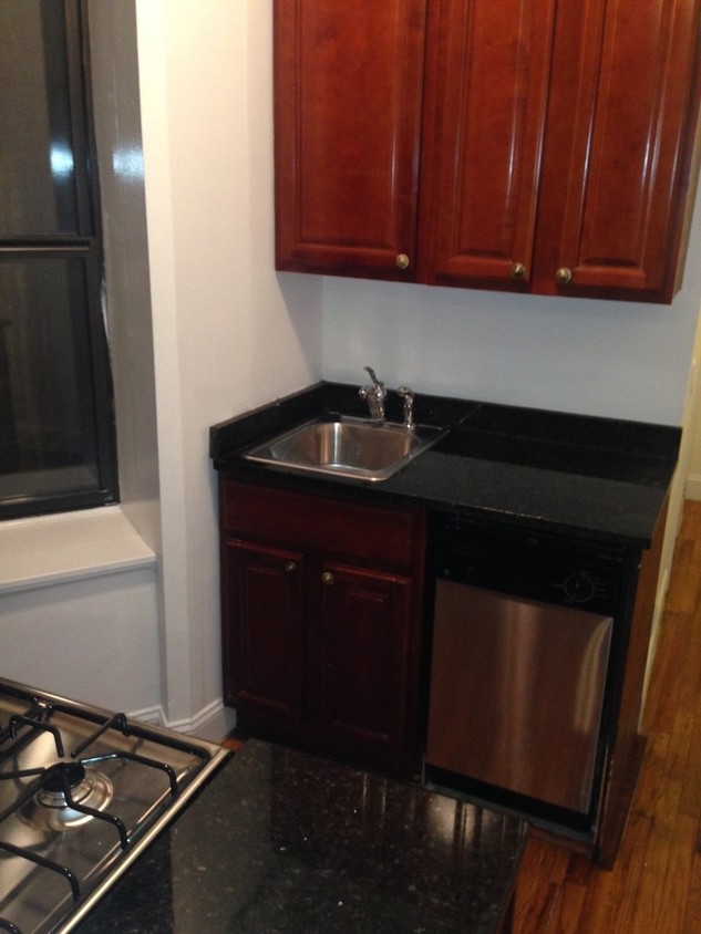 Primary Photo - 21 1st Ave