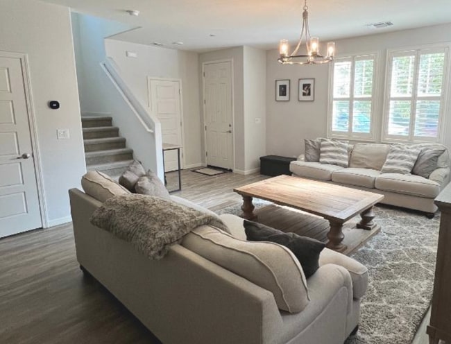 Building Photo - Stunning 4/2.5 (Solar/EV Plug In) Natomas!  Please read entire ad for viewings!