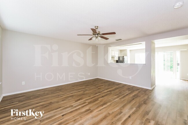 Foto del edificio - 2553 Big Spring Dr