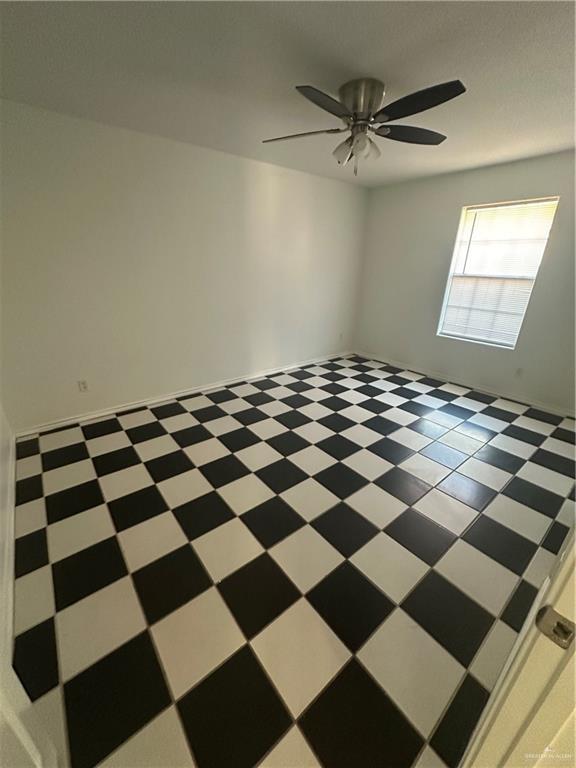 Building Photo - 11 South Dr