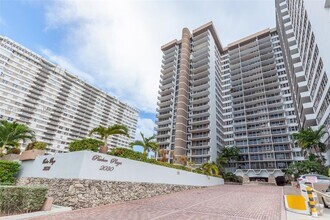 Building Photo - 2030 S Ocean Dr