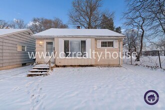 Building Photo - 532 W Capistrano Ave