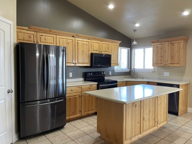 Building Photo - 7103 S Rialto Way