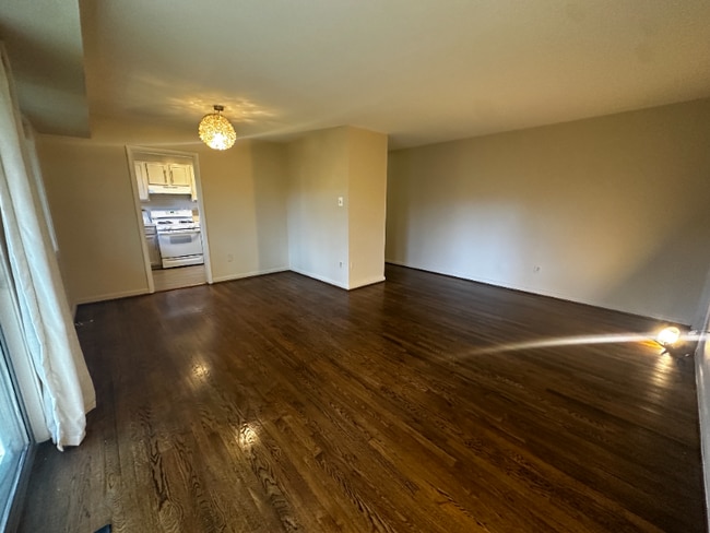 Foto del edificio - 10507 Weymouth St