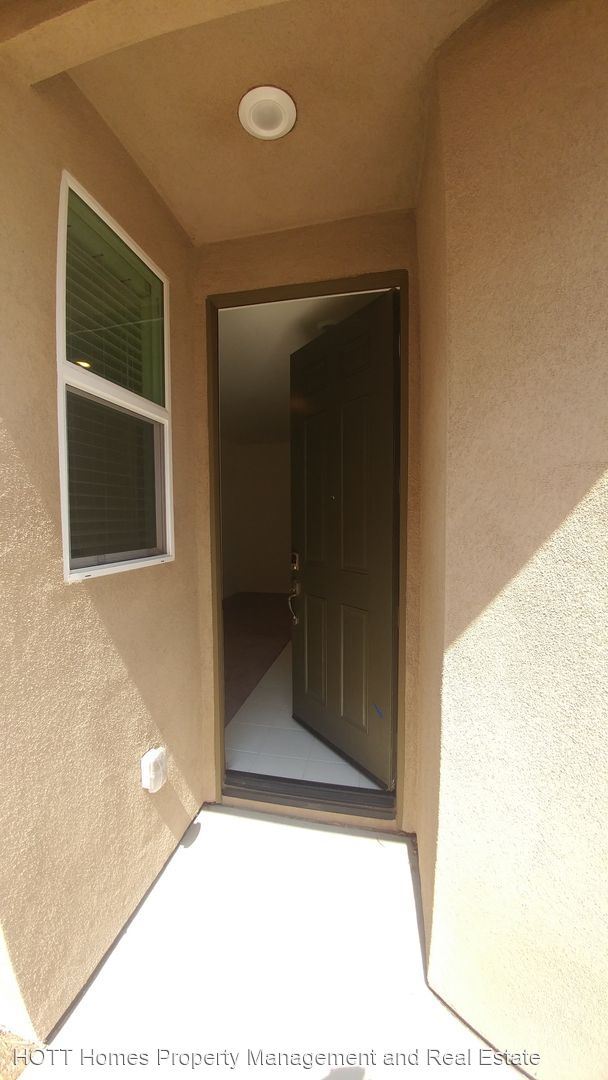 Foto del edificio - 6 br, 4.5 bath House - 5339 Starling Drive