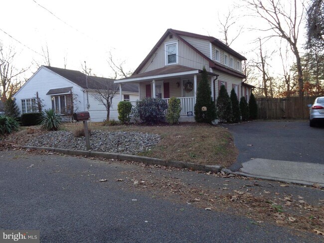 Building Photo - 13 Rancocas Ave