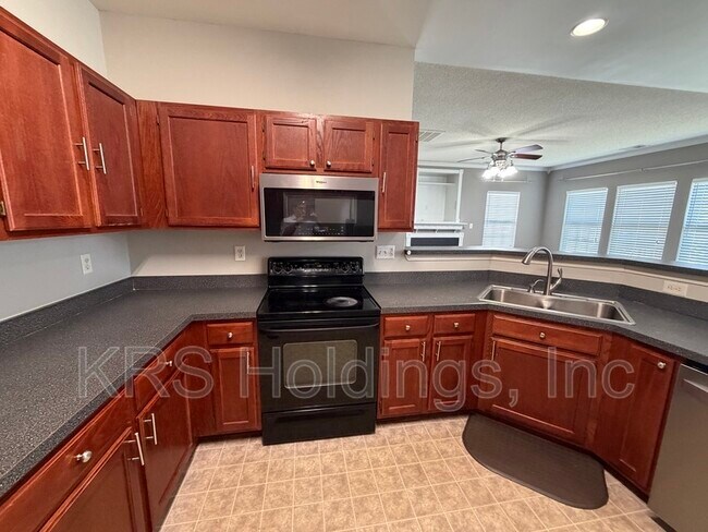 Foto del edificio - 3503 Sedgefield St